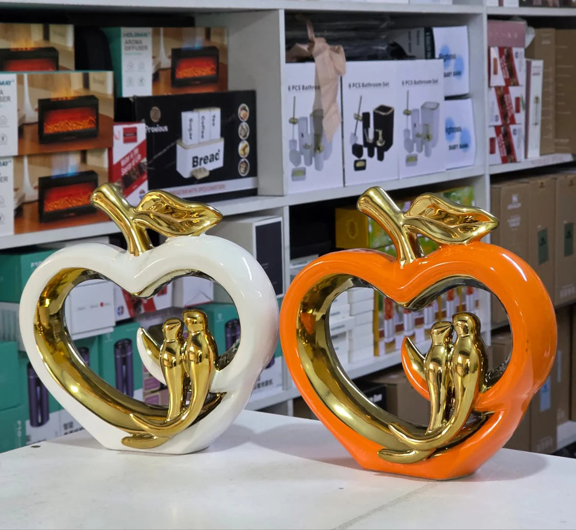 Ceramic hollow crafts Apple golden bird simulation Ceramic decorations art crafts cabinet bookshelf, desktop ornaments statue